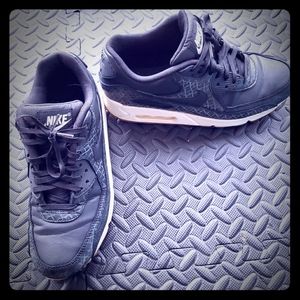 Rare nike women's air max 90 premium sz 9